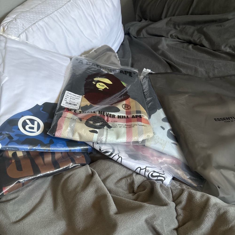 Essentials Men's Short Sleeve Tees - BAPE TEE ONE OF THE SHIRTS WAS SOLD